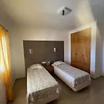Camakini With Heated Pool And Sea View 빌라 *