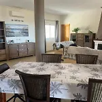 빌라 Camakini With Heated Pool And Sea View