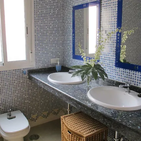 Villa Camakini With Heated Pool And Sea View *