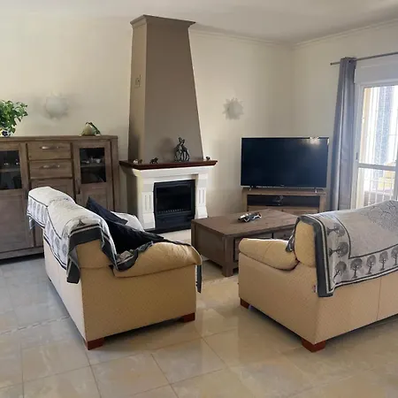 Camakini With Heated Pool And Sea View Willa