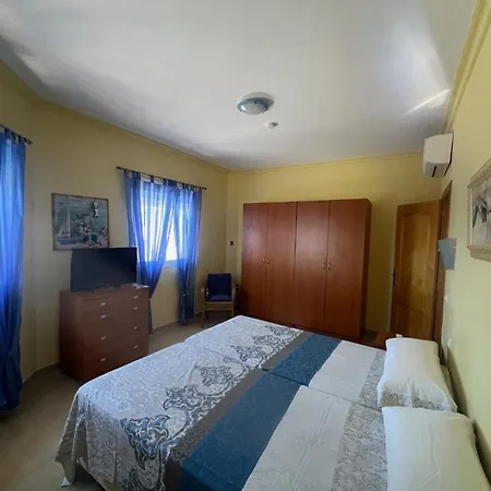 Camakini With Heated Pool And Sea View Arenas (Malaga)