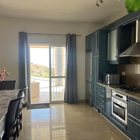 Camakini With Heated Pool And Sea View